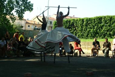 Trickster Teatro e Rapsodia per Giganti